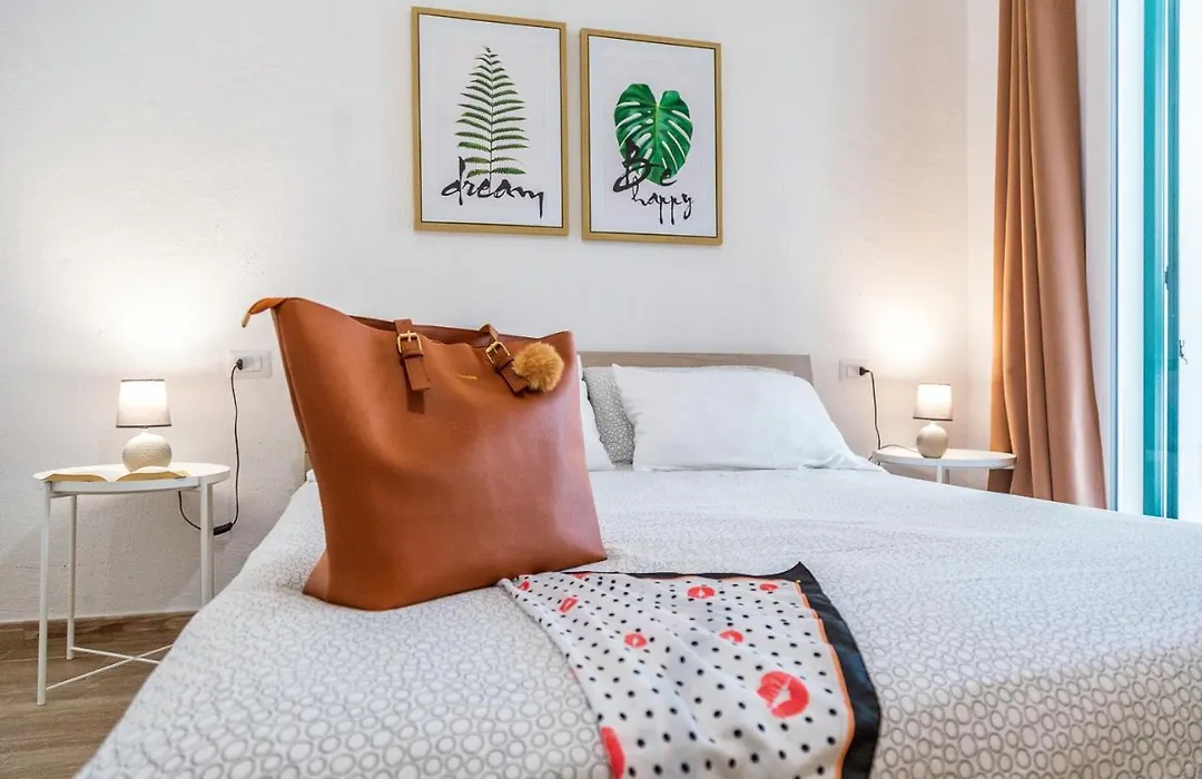 Acquazzurra Rooms-1