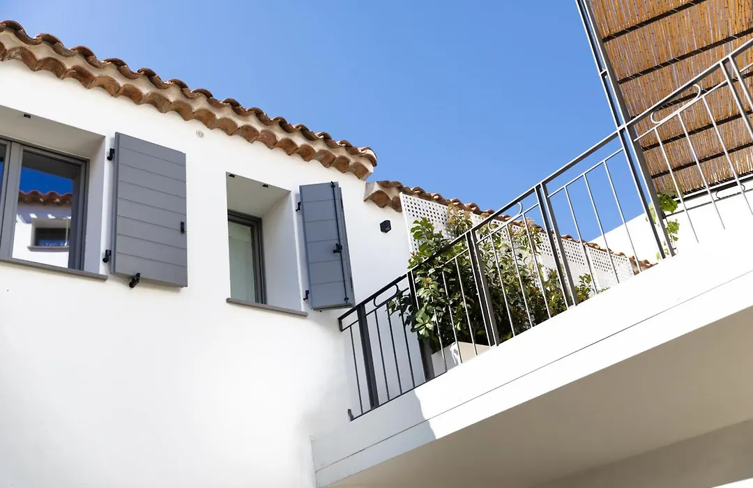Domu Qirat - Authentic Rooms With Private Terraces-1
